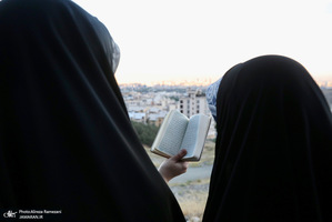 مراسم دعاى عرفه در کهف الشهدا