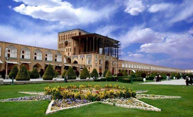کاخ موزه های اصفهان جاذبه های بی بدیل تاریخی