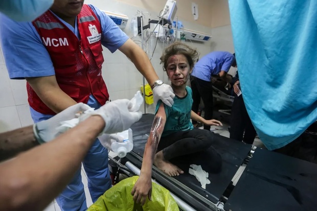 گزارش سی ان ان از غزه: اسرائیل بیمارستان ها را محاصره کرده است