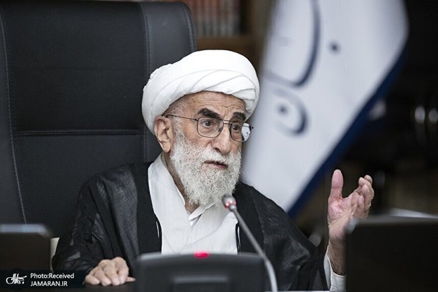 آیت‌الله جنتی: تنها راه موفقیت در برابر قدرت‌های ظالم «قوی شدن» است/ رفتار سردمداران آمریکا آشکارترین جلوه روحیه استکباری است