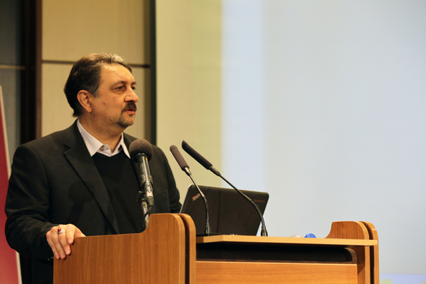 
شیوع مدرک‌گرایی لجام‌ گسیخته در جامعه ایران