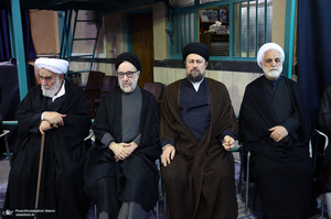 مراسم تشییع آیت الله حسن صانعی (ره) از حسینیه جماران - 2