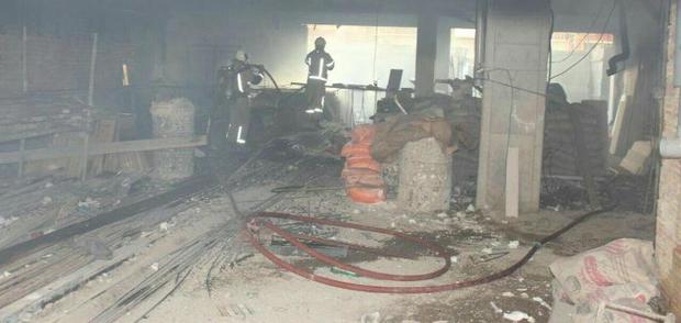 آتش سوزی ساختمان نیمه کاره در فلکه اول دولت آباد تهران با یک مصدوم