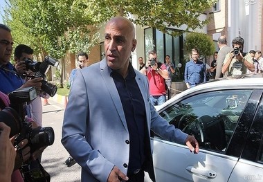 ورود منصوریان به پروژه تمدید قرارداد استقلالی ها