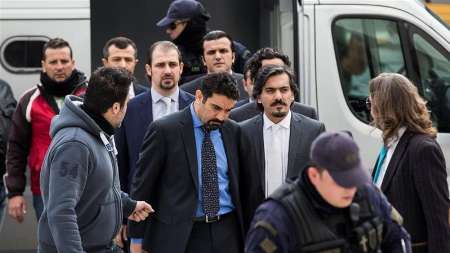  دولت یونان از تحویل هشت نظامی فراری ارتش ترکیه ، خودداری کرد.