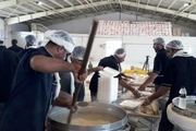 قرارگاه خاتم روزانه 10 هزار وعده غذا میان زائران توزیع می کند