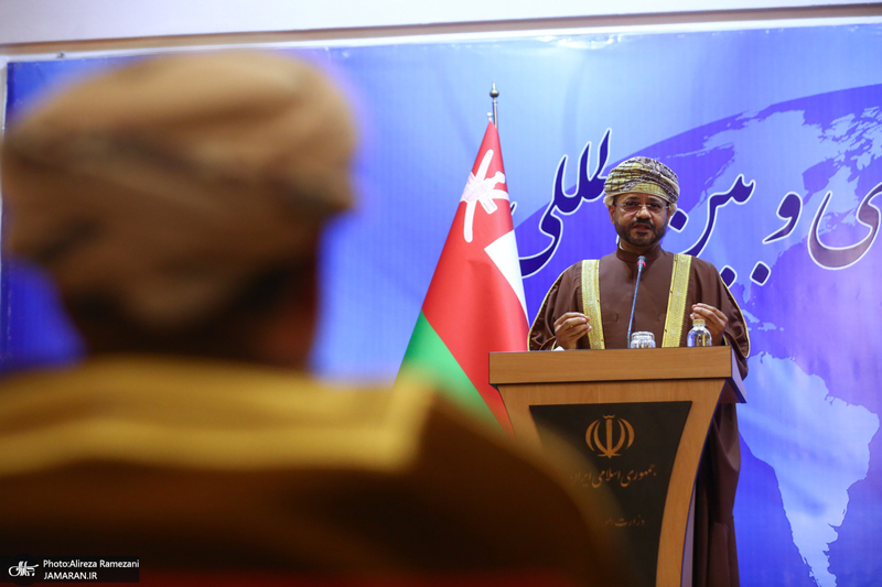 دیدار وزیر امور خارجه با همتای عمانی خود