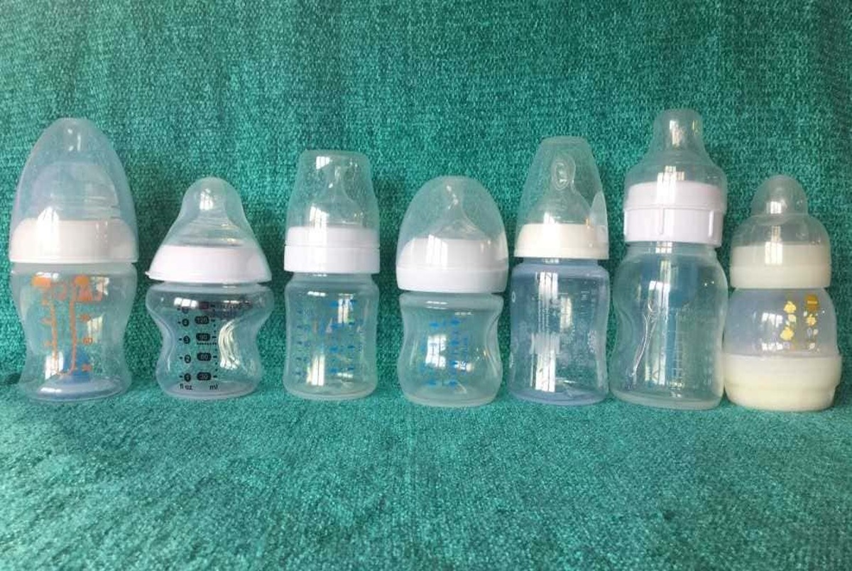 راهنمای جامع استفاده از شیشه شیرهای پلاستیکی برای نوزاد