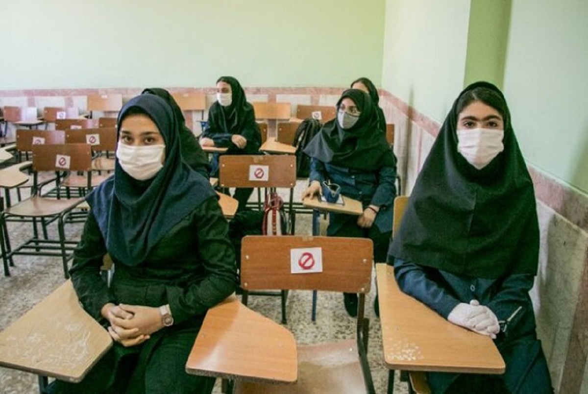 تدریس معلمان مرد در دبیرستان دخترانه ممنوع شد
