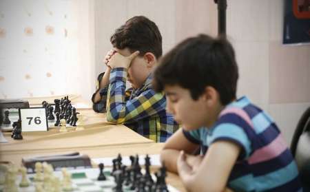 مرحله نهایی رقابت های شطرنج نوجوانان پسران کشور در همدان آغاز شد