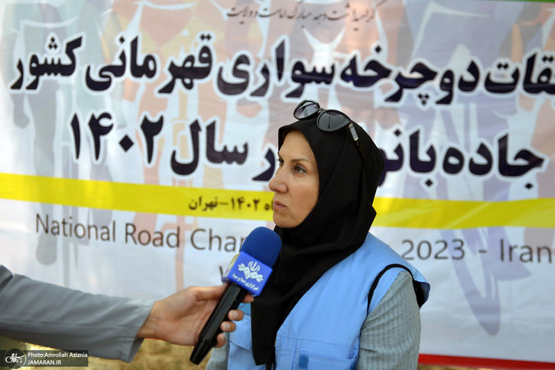 مسابقات  دوچرخه سواری قهرمانی کشور جاده بانوان در حرم مطهر امام خمینی(س)