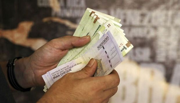 3 میلیون خانوار ایرانی دچار فقر مطلق هستند/ وجود چندین میلیون کارت بانکی در کشور با تراکنش مالی بیش از 1.5 میلیارد تومان
