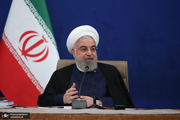 روحانی: در مبارزه با کرونا خود را با کشورهای مدعی شرق و غرب مقایسه می کنیم