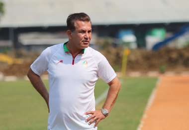 استیلی از محل تمرین تیم امید بازدید کرد