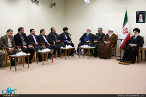 دیدار دست‌اندرکاران کنگره روحانی شهید صدوق گلپایگانی و ۳۷۲ شهید گلپایگان با رهبر معظم انقلاب 