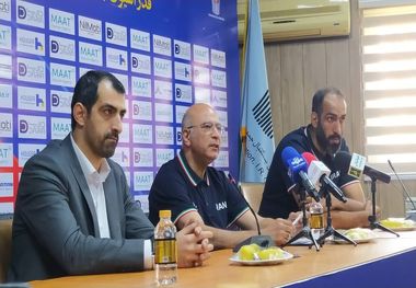 معارفه سرمربی جدید تیم ملی بسکتبال/ ارمغانی: تیم 