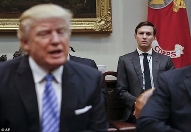 کوشنر: حماس به آتش‌بس پایبند بوده است/ بازگشت مردم غزه به خانه‌های ویران اندوه‌بار است/ لازم بود اسرائیل از قطر عذرخواهی کند و انجام شد/ به خلیل الحیه (رئیس هیئت مذاکره کننده حماس) به‌خاطر از دست دادن پسرش در حمله هوایی 