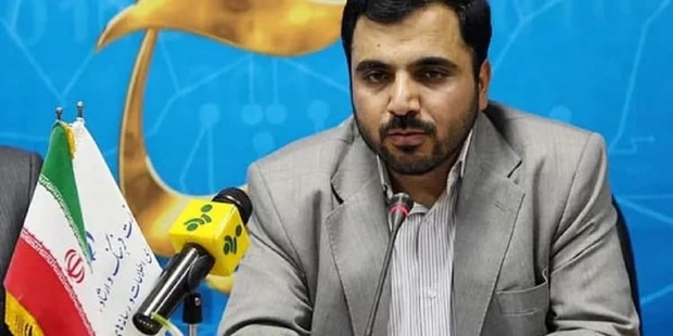 درخواست وزیر ارتباطات از مردم برای همراهی در حمایت از گوشی ایرانی/ زارع پور: از موبایل ایرانی استفاده می‌کنم