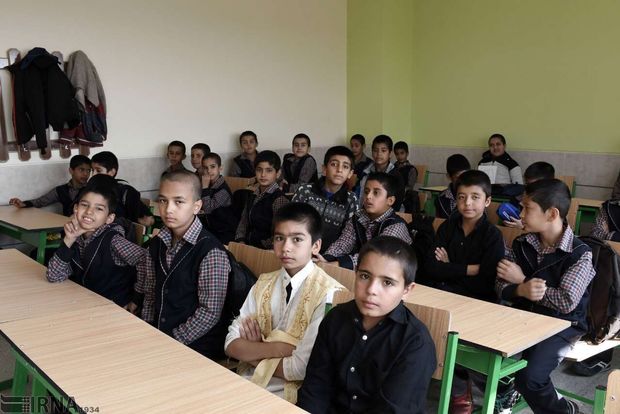 اجرای برنامه‌های آموزشی قرارگاه آبادانی سپاه قزوین برای دانش‌آموزان