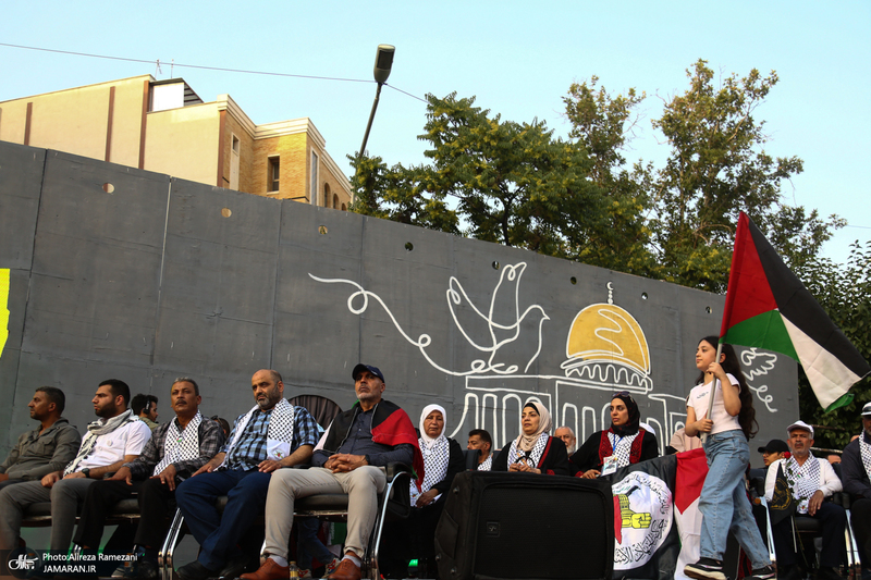 مراسم استقبال و تکریم خانواده های شهیدان غزه