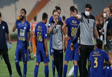 مربیان و کاپیتان استقلال تست کرونا دادند
