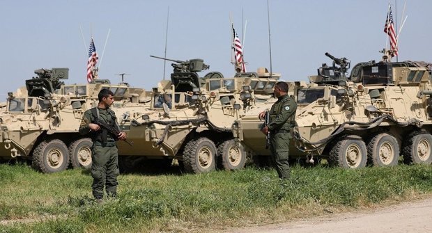 عقب نشینی نیروهای آمریکایی از پایگاه های نظامی در جنوب سوریه 