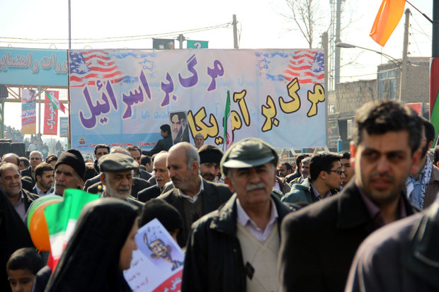برگزاری جشن پیروزی انقلاب اسلامی در شهرستان های پیشوا و پاکدشت