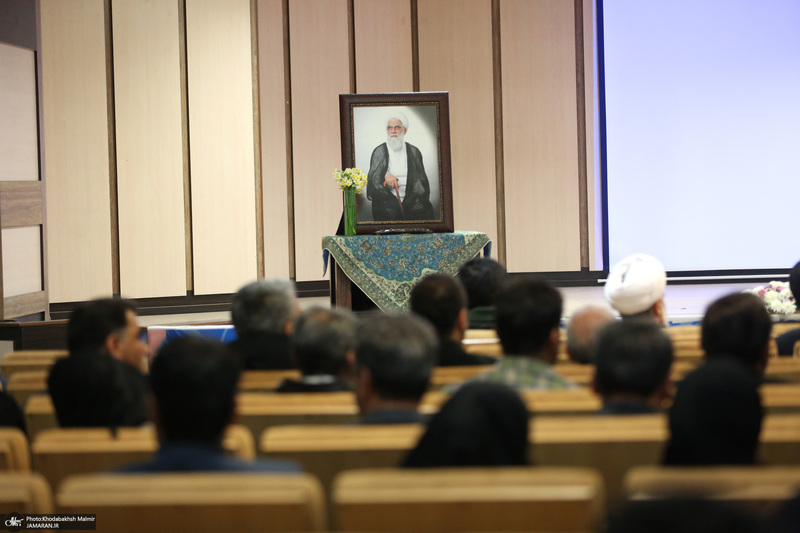 مراسم اولین ساگرد حضرت آیت الله رحمت در حرم مطهر امام خمینی (س)