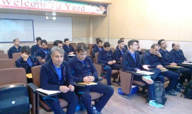 دوره آموزش مربیگری فوتبال ایران در یزد آغاز شد