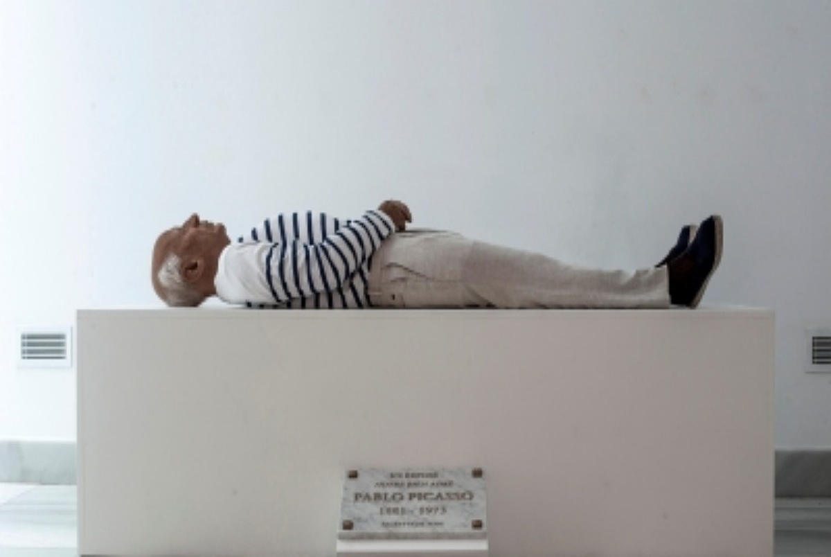 مجسمه جسد پیکاسو در نمایشگاه هنر معاصر مادرید
