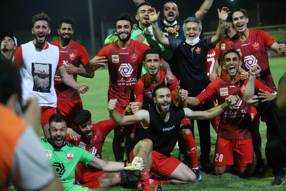 شادی بازیکنان پرسپولیس بعد از ثبت ششمین قهرمانی لیگ برتر /ویدیو