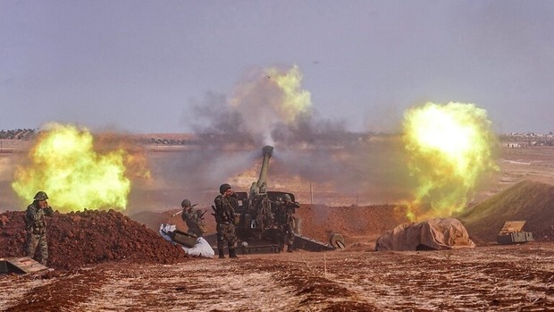 ارتش سوریه یک شهر مهم را در شمال آزاد و حمله داعش را در جنوب دفع کرد