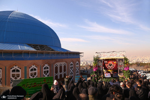 تشییع پیکر شهدای مدافع حرم در شهرک شهید محلاتی