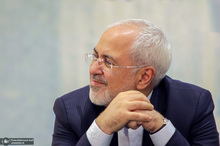 ظریف: روسیه حاضر به همکاری با آمریکا علیه ایران بود