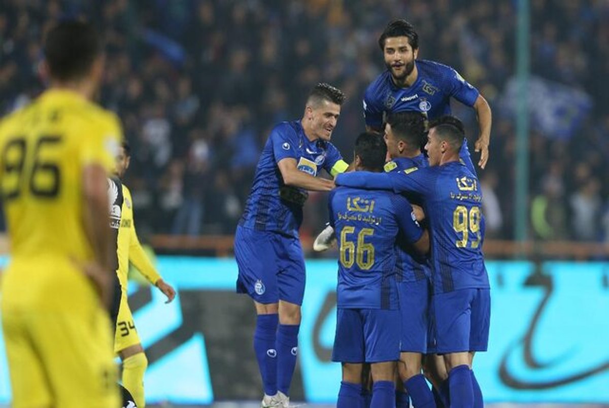  پاداش پیروزی‌های جام حذفی به بازیکنان استقلال پرداخت شد