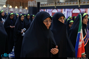 تجدید میثاق دانش آموزان بسیجی و مسئولین سازمان بسیج دانش آموزی با آرمان های حضرت امام(س)