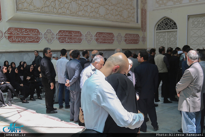 مراسم خاکسپاری حجت الاسلام و المسلمین حمیدزاده(ره) در حرم امام خمینی(س)