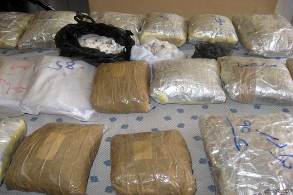 کشف بیش از ۳ تن مواد افیونی در هرمزگان  دستگیری ۴۷ قاچاقچی