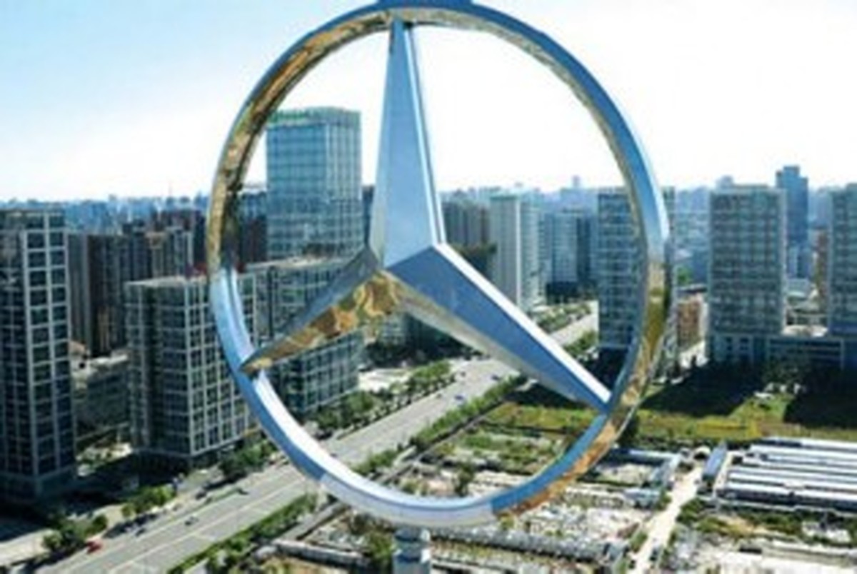مرسدس بنز صنعت خودرو سازی ایران را متحول می کند؟