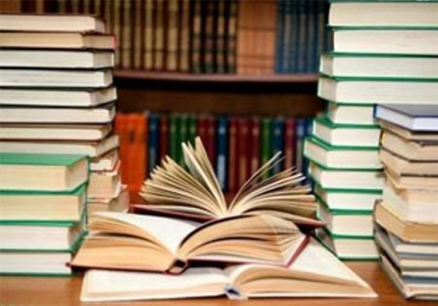 اهدای کتاب به ارزش یک میلیارد و 181 میلیون ریال در آذربایجان شرقی