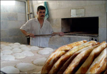 ممنوعیت فروش نان خارج از نانوایی‌های خراسان رضوی