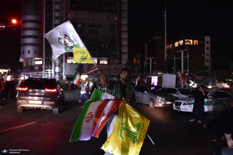 پنجاه و پنجمین شب اجتماع پر شور مردم در میدان جمهوری اسلامی