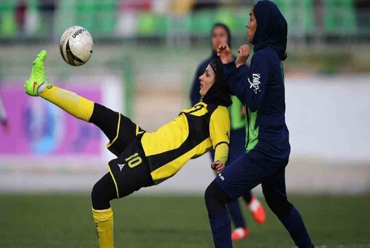 صورت خونین فوتبالیست زن ایرانی+ عکس