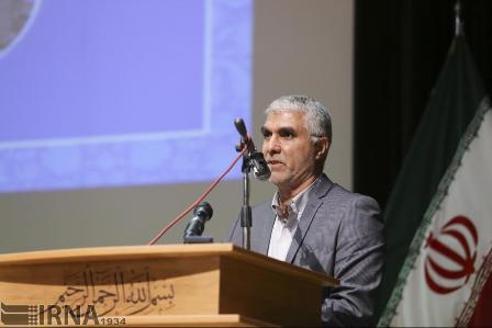 استاندار فارس: برای افزایش سهم مدیریتی بانوان در جامعه تلاش خواهم کرد