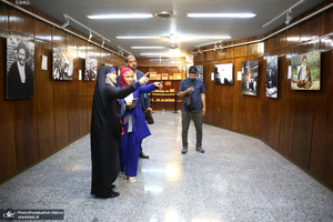 بازدید مشاور رسانه ای رئیس جمهور کشور کنگواز بیت امام خمینی (س) در چماران