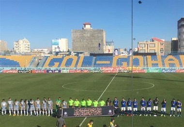 حواشی دیدار گل‌گهر و استقلال/ تقدیر از نامجو مطلق و درگیری چشمی و منشا در پایان بازی
