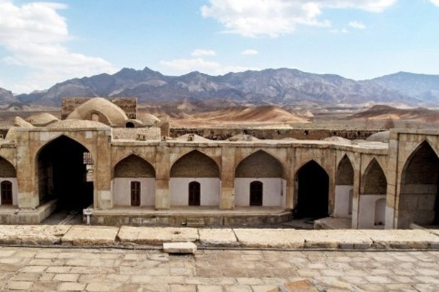قصر بهرام گرمسار جلوه ای از شکوه تاریخ و طبیعت