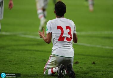 نمایش تمسخرآمیز مسئولان با حضور ملی پوشان خواب آلود و خسته + ویدیو