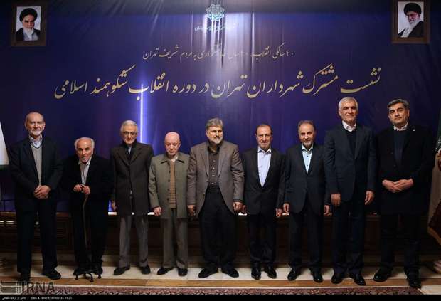 قالیباف و احمدی نژاد به نشست شهرداران دعوت شده بودند