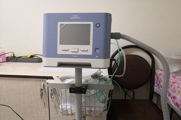 سه دستگاه تنفس مصنوعی به بیمارستان آستارا اهدا شد